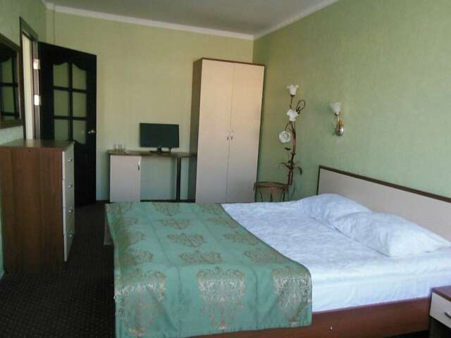 Гостиница Каисса Адлер-83