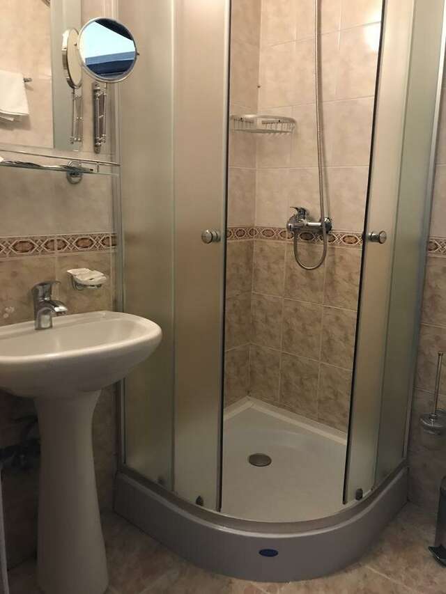 Гостиница Каисса Адлер-90